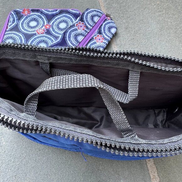 Dorm College Personal Care Package - Girl - Picture 6 of 8